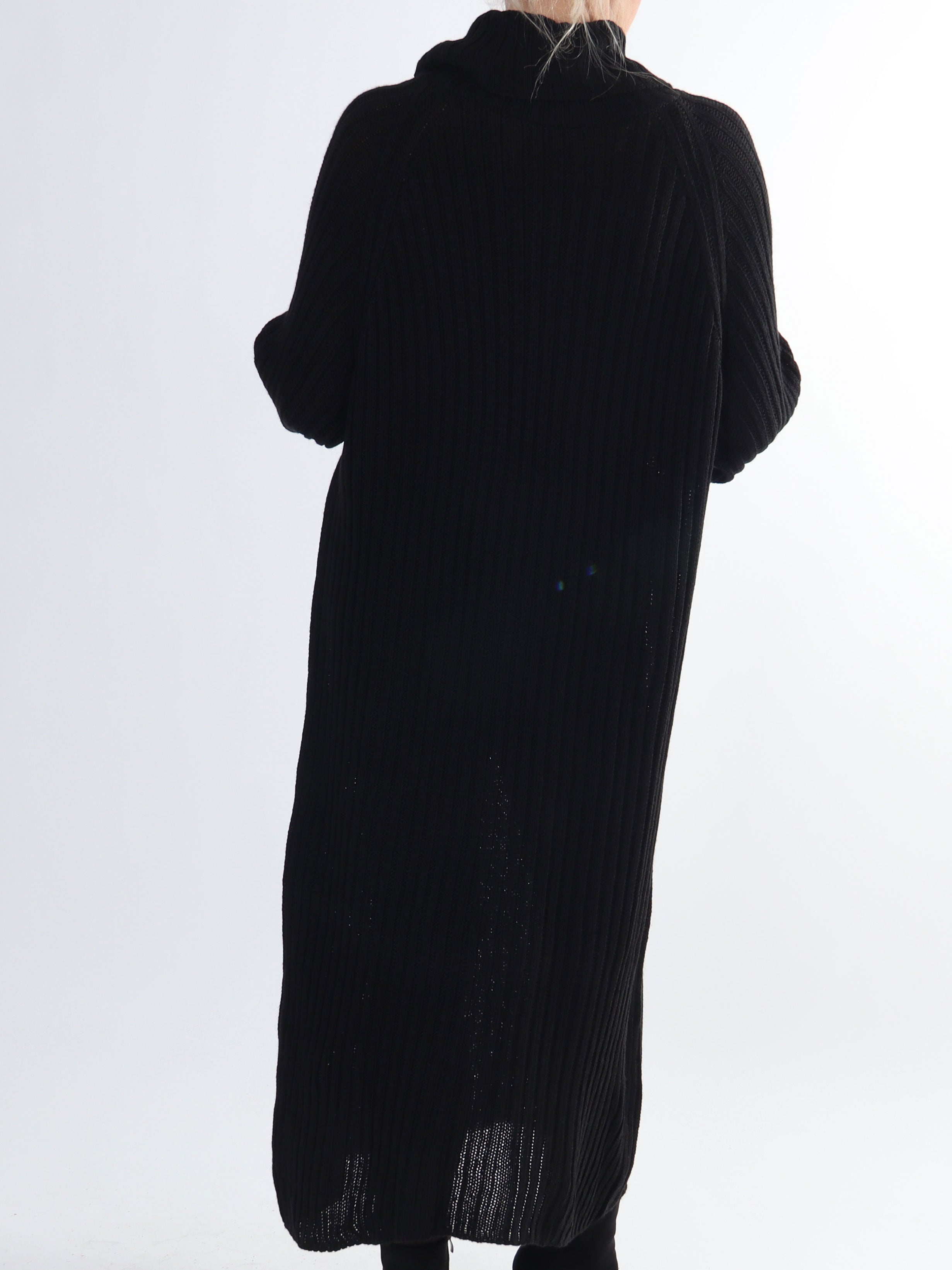 Milu - Lång ribbstickad klänning i stora storlekar